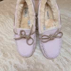 UGG Moccasins PALE PINK Size 8